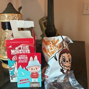 Labubu Coca-Cola The Monsters Series Figure Vacation‎ Fit